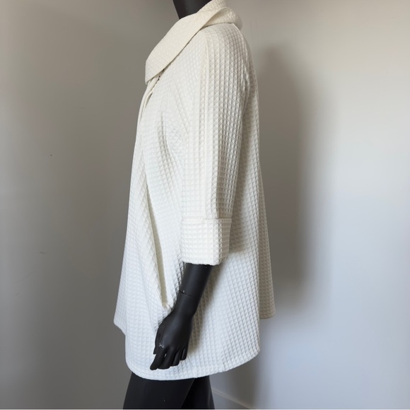 Joseph Ribkoff White Textured Coat Dress โ Size 8 (CAN/USA) - Picture 4 of 13